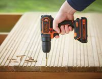 Дриль-шуруповерт акумуляторний BLACK+DECKER BDCD18