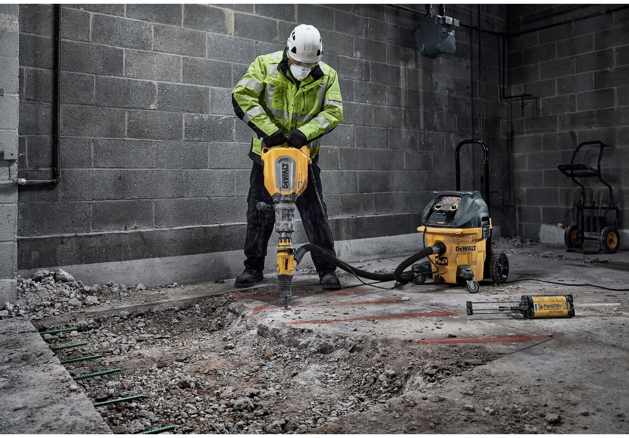 Відбійний молоток безщітковий DeWALT D25911K