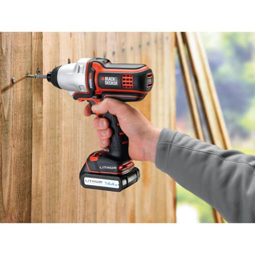 Насадка Multievo, ударний дриль-шуруповерт BLACK+DECKER MTIM3