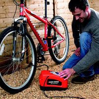 Компресор автомобiльний BLACK+DECKER ASI300