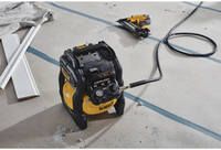 Акумуляторний компресор DeWALT DCC1018N