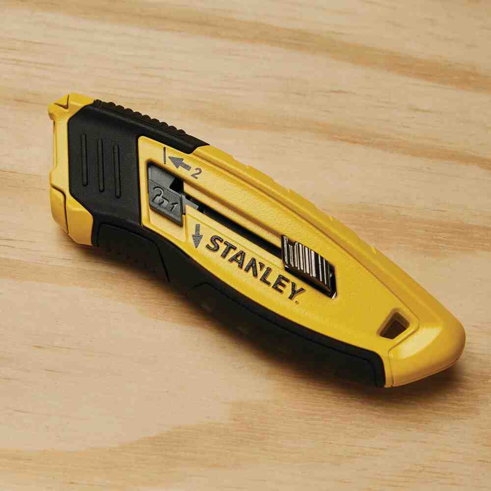Ніж Control-Grip довжиною 132 мм з висувним лезом для оздоблювальних робіт STANLEY STHT10432-0
